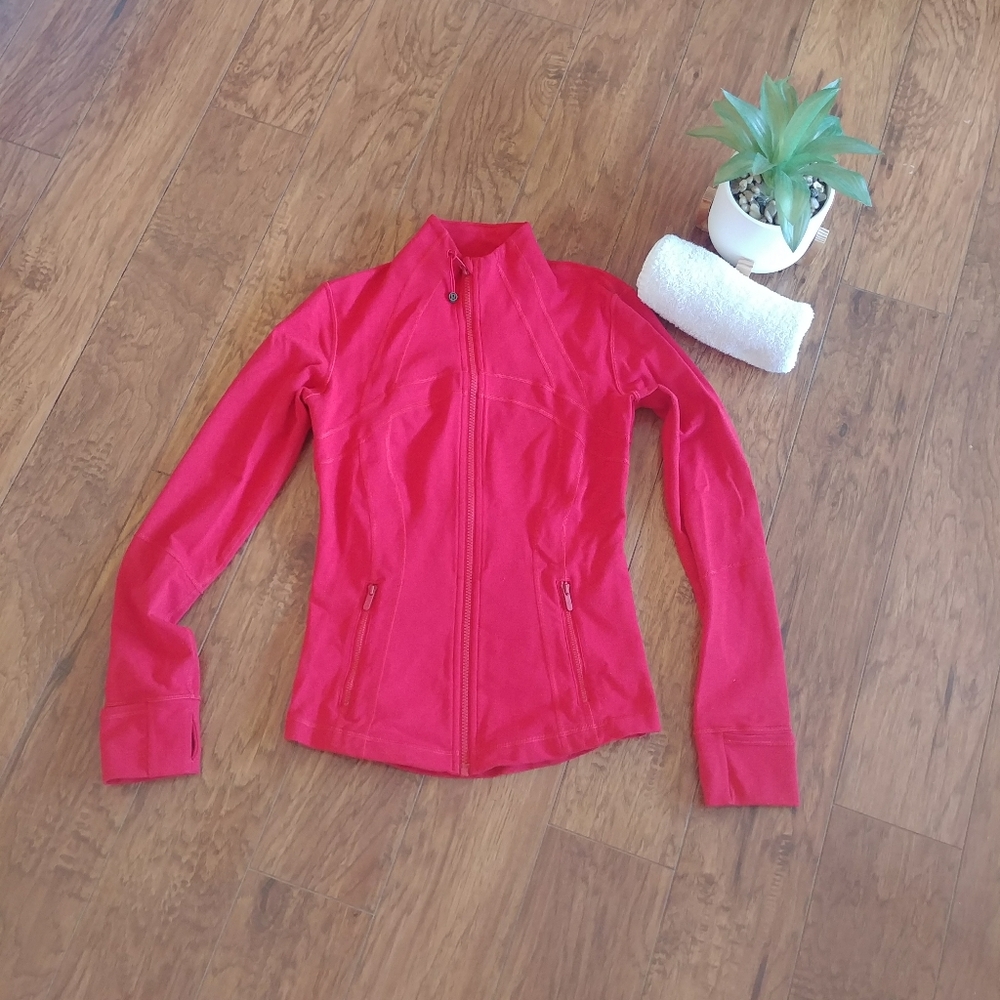 Lululemon Slim fit Sweater/ Red/ Size 6